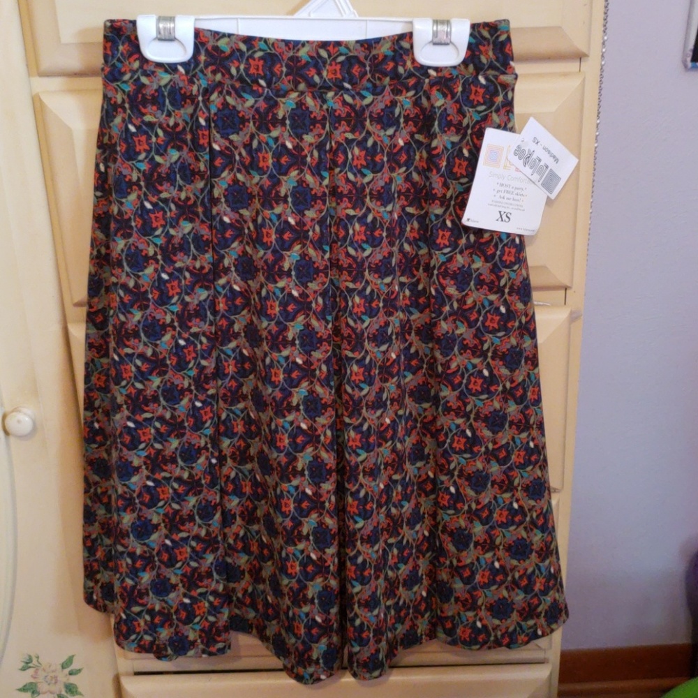 LulaRoe Madison XS Paisley Skirt